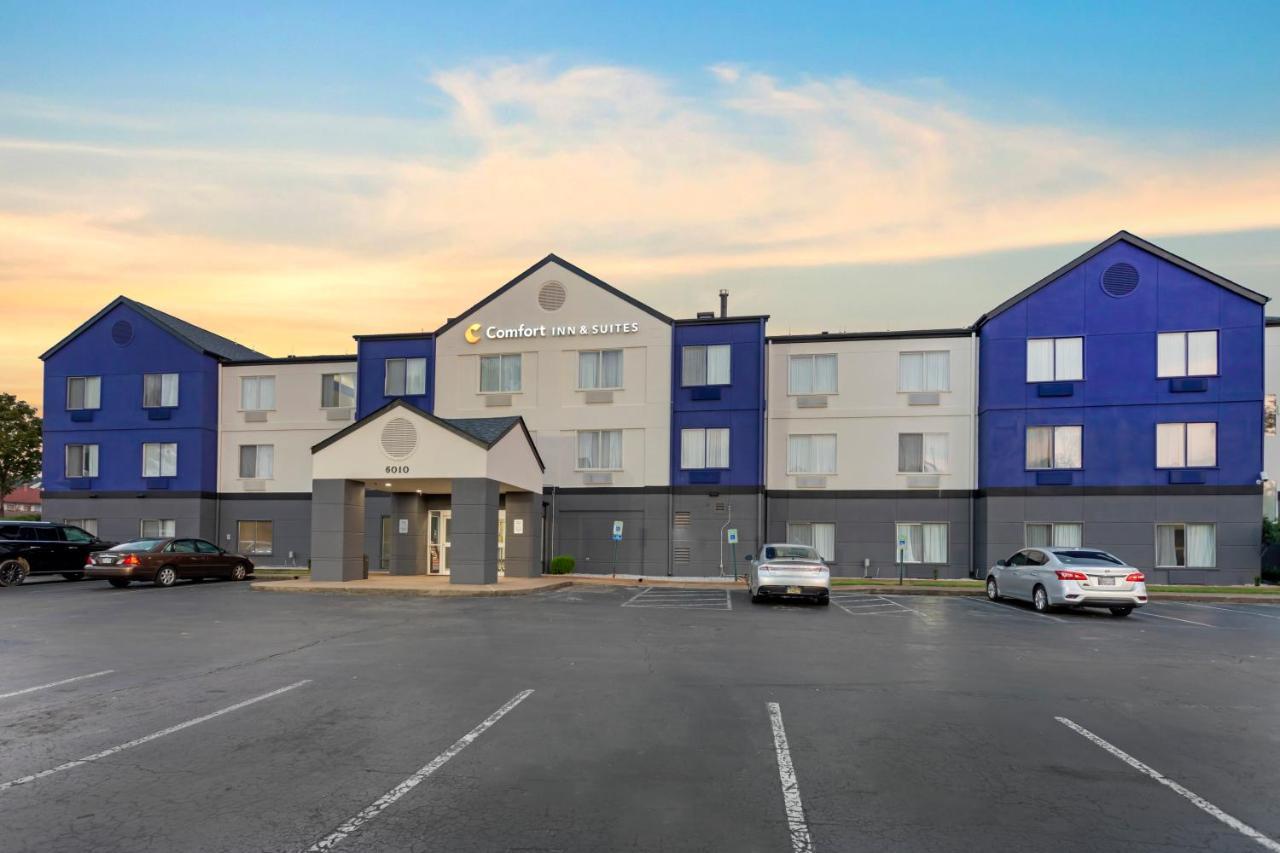 Comfort Inn & Suites Memphis Bagian luar foto