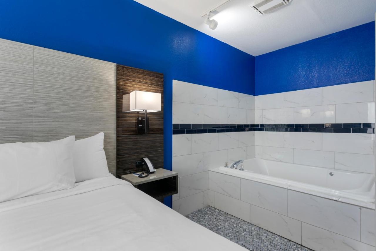 Comfort Inn & Suites Memphis Bagian luar foto