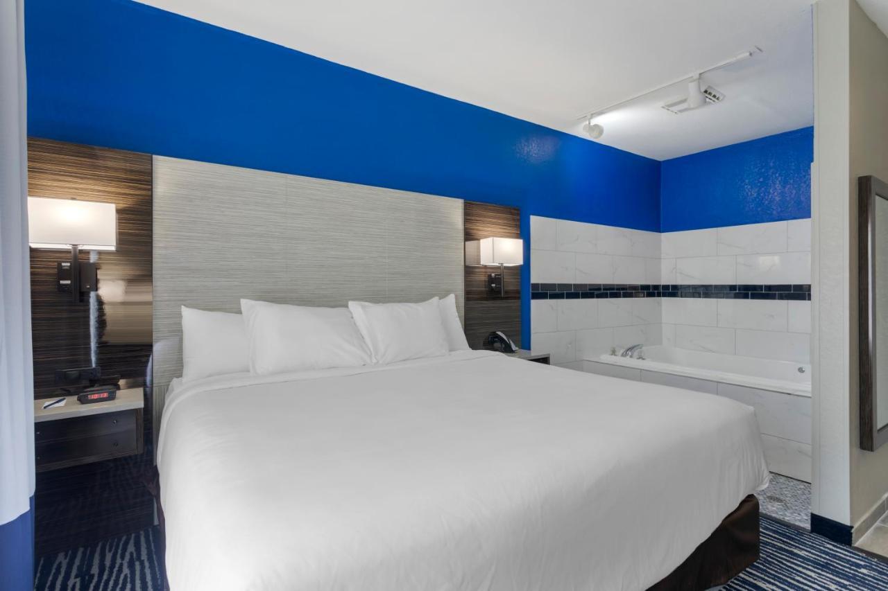 Comfort Inn & Suites Memphis Bagian luar foto