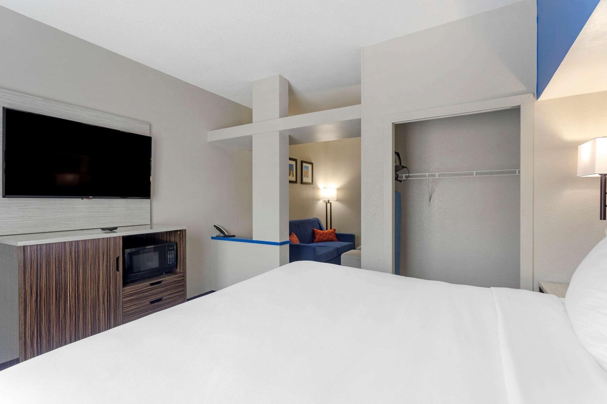 Comfort Inn & Suites Memphis Bagian luar foto